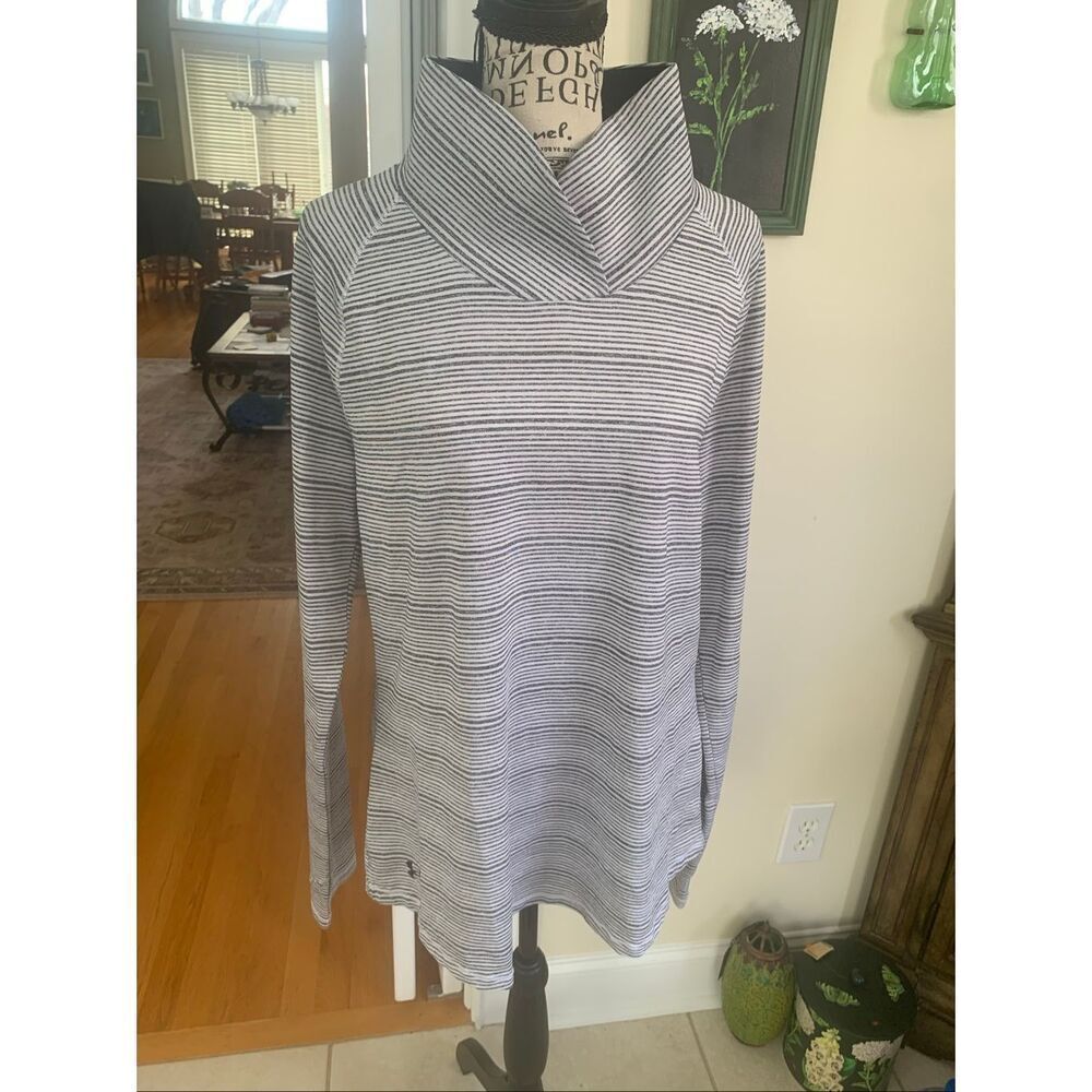 Under Armour Women Blue White Long Sleeve Zinger Pullover Cowl
